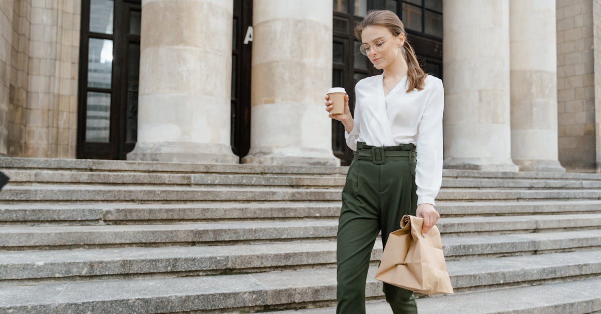 découvrez des idées savoureuses et rapides pour votre lunch break : repas équilibrés, astuces pratiques et suggestions pour une pause déjeuner gourmande au bureau ou à la maison.
