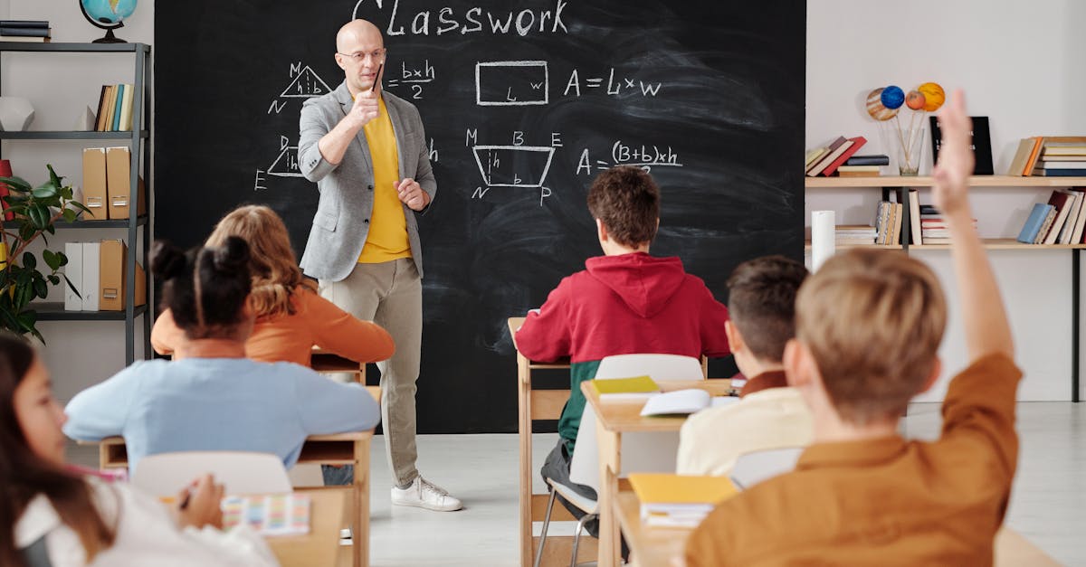 découvrez le métier de teacher : compétences requises, missions principales et conseils pour devenir un enseignant inspirant en france ou à l’international.
