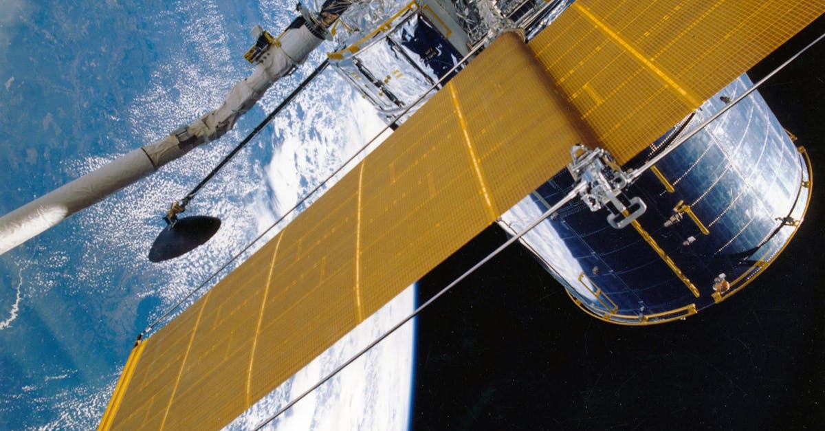 découvrez le métier de technicien en télécommunications : missions, compétences requises, formations et perspectives de carrière dans un secteur en pleine évolution. idéal pour ceux qui souhaitent travailler avec les dernières technologies de communication.