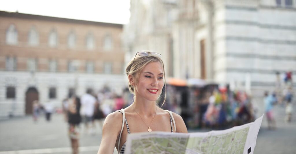 Découvrir le métier de guide-conférencier et guide-conférencière découvrez nos services de guide touristique pour explorer les plus beaux sites, profiter d'expériences uniques et obtenir des conseils personnalisés lors de vos voyages.