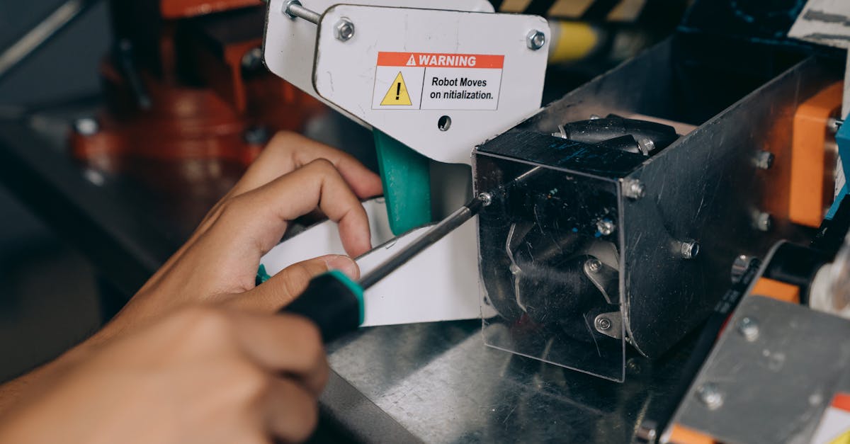 découvrez le métier de technicien en automatisation : missions, compétences requises et opportunités de carrière dans l'industrie. devenez un expert des systèmes automatisés et contribuez à l'efficacité des entreprises.