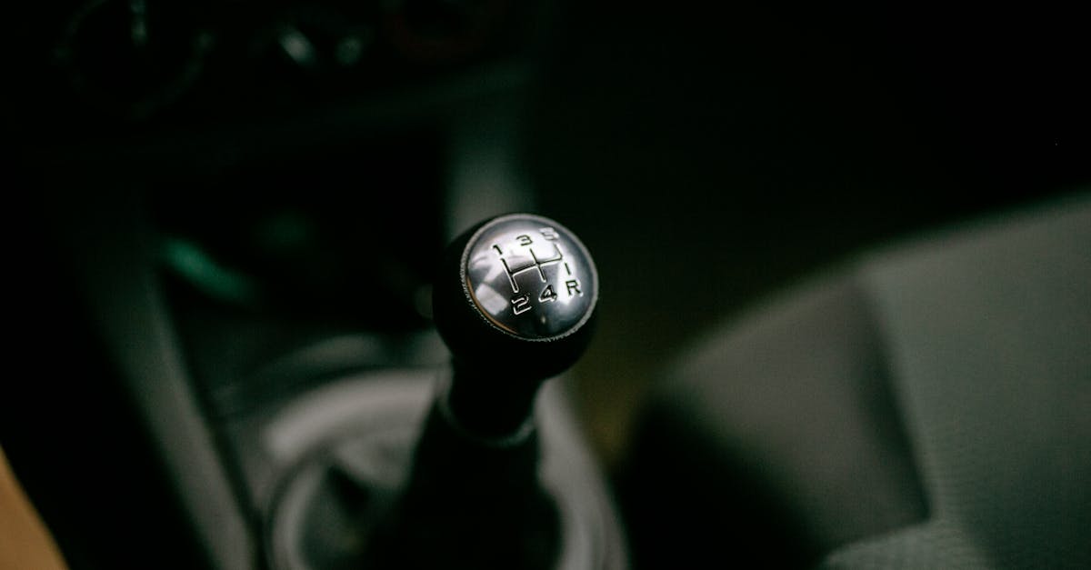 découvrez comment effectuer facilement un changement d'immatriculation de voiture en france : démarches, documents nécessaires et étapes à suivre pour mettre à jour votre carte grise en toute simplicité.