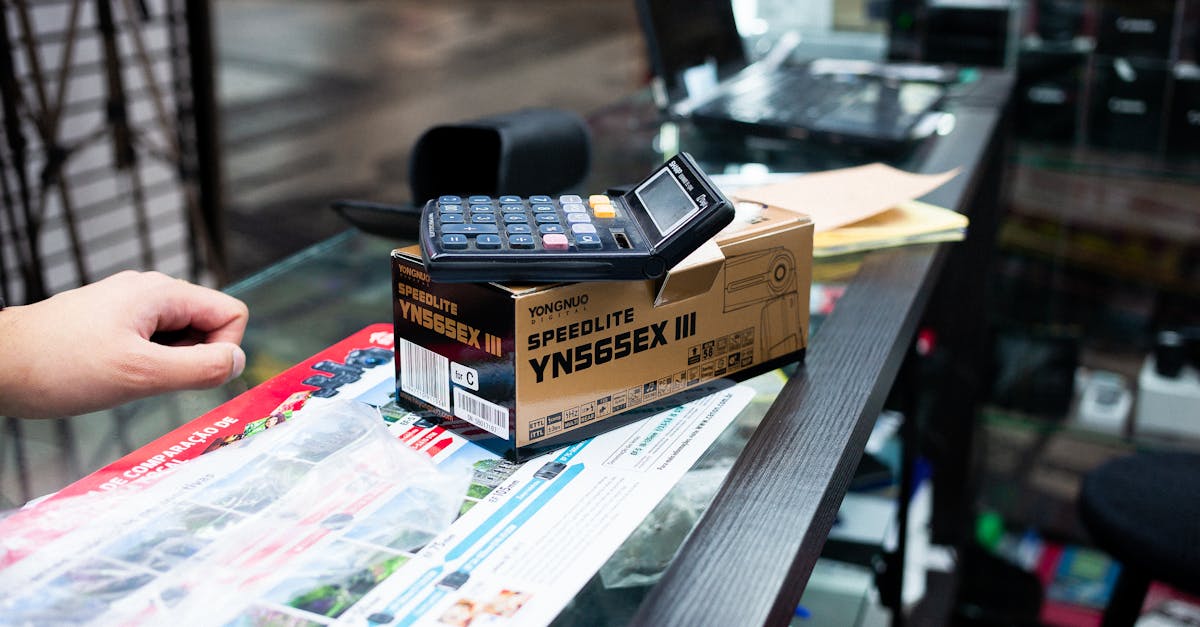 découvrez tout ce qu'il faut savoir sur le registre du commerce : définition, utilité, démarches d'inscription et obligations légales pour les entreprises en france.