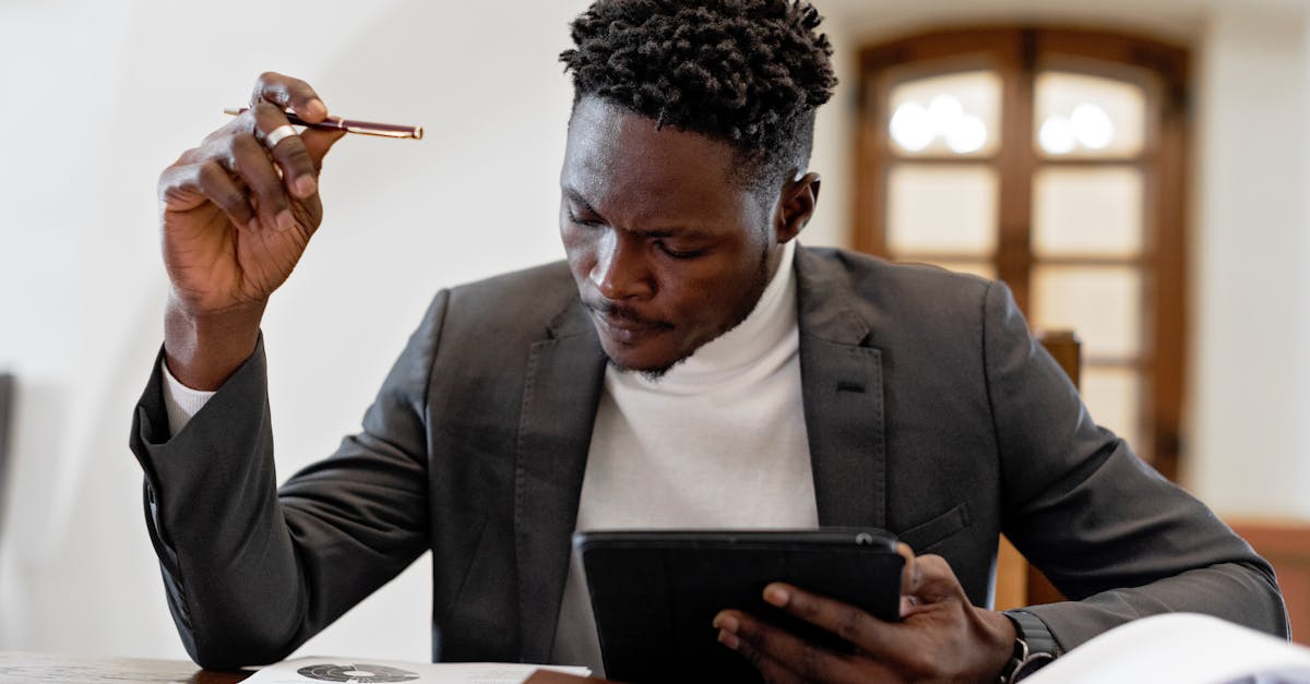 découvrez le métier de chef de projet en communication digitale : missions, compétences clés et rôle stratégique pour piloter des campagnes numériques réussies.