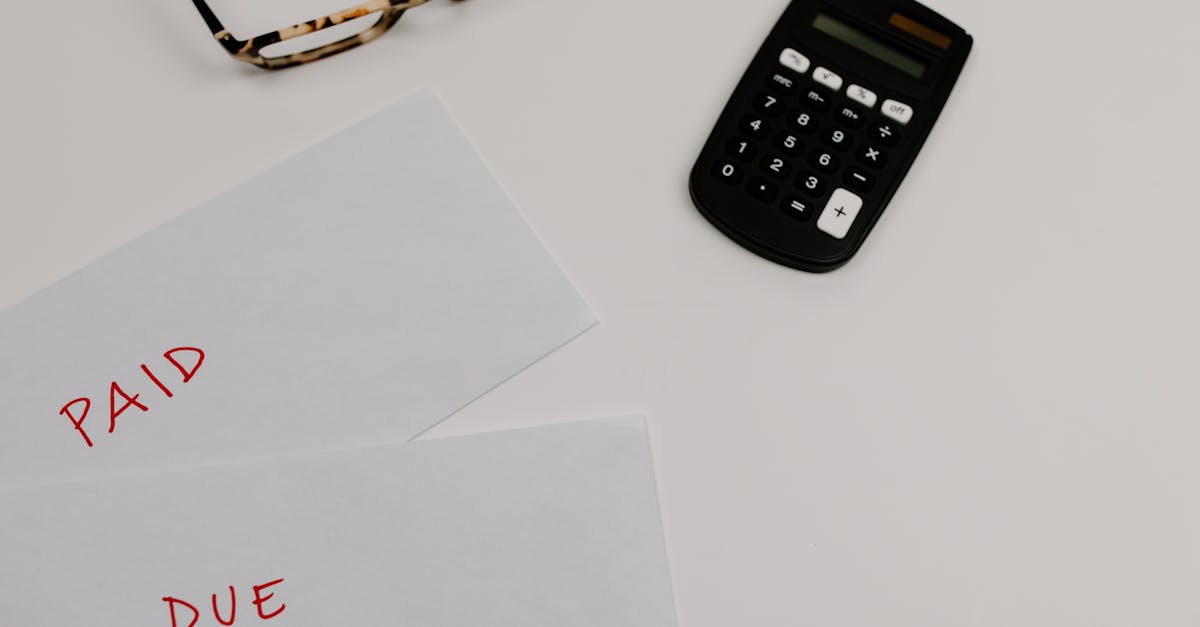 découvrez comment gérer efficacement les dépenses en micro-entreprise : conseils pratiques, exemples de frais déductibles et astuces pour optimiser votre comptabilité.