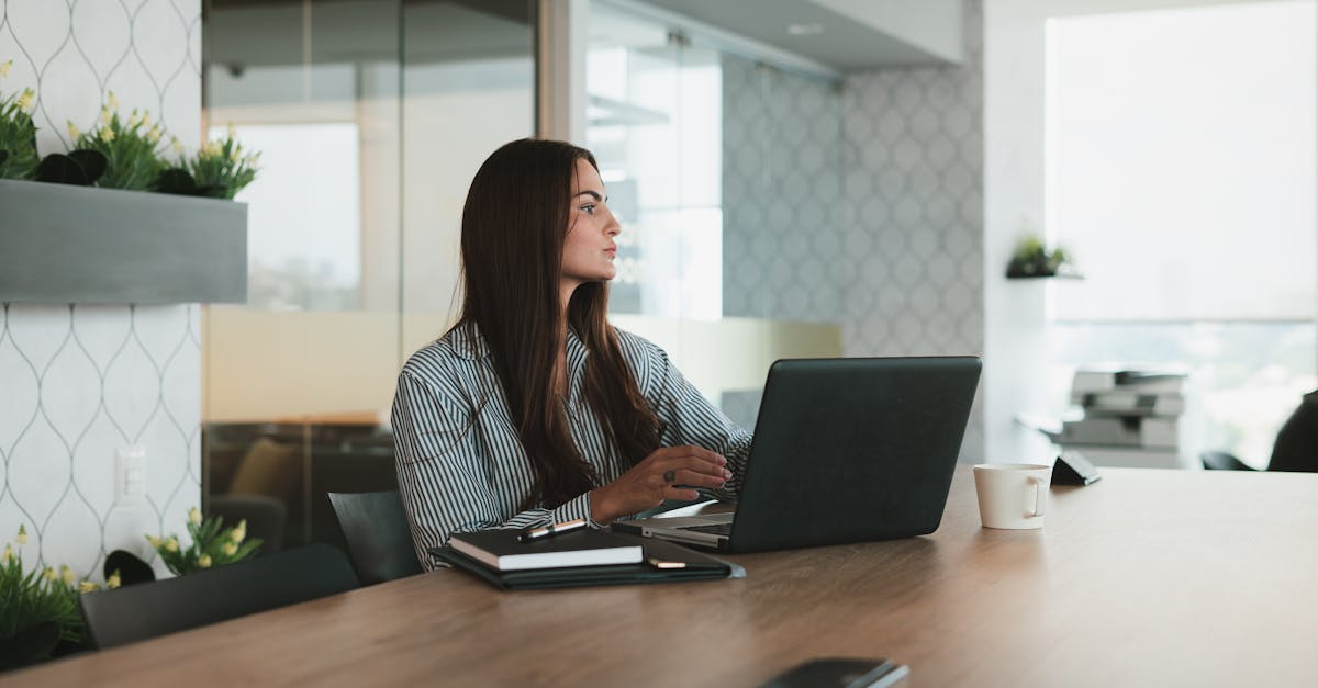 découvrez les fondamentaux des start-ups : innovation, financement, développement et conseils pratiques pour lancer ou faire évoluer votre entreprise en france.