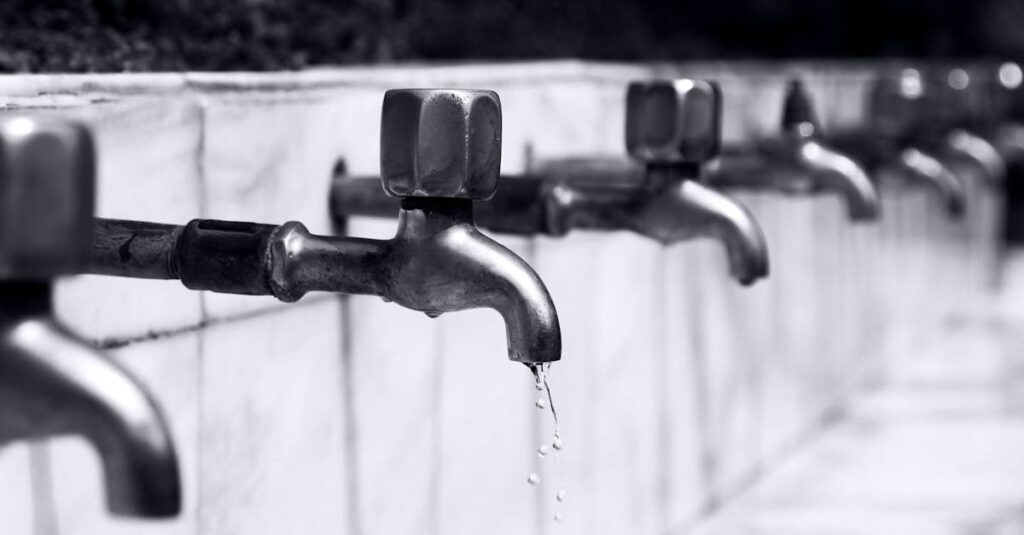 découvrez le métier d'agent de propreté urbaine : rôle, missions et compétences pour maintenir la propreté et l’hygiène des espaces publics en ville.