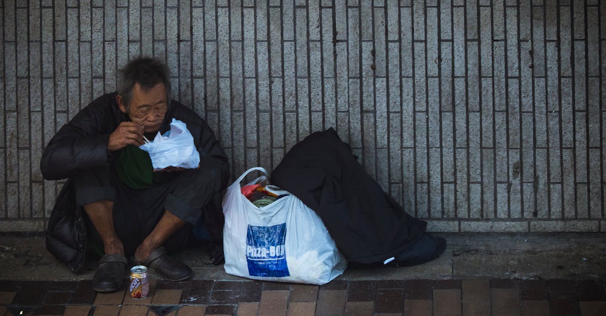 découvrez ce qu'est la bare ownership (nue-propriété) : définition, fonctionnement, avantages fiscaux, et conseils pour investir intelligemment dans ce type de propriété immobilière.