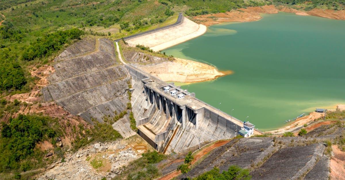 responsable en ingénierie climatique, expert en conception et mise en œuvre de solutions innovantes pour atténuer les impacts du changement climatique.