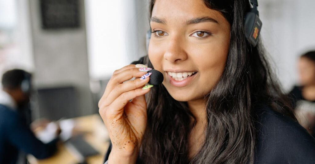 Le rôle de conseiller(ère) en relation client à distance représentant du service client - assurez une communication efficace et une assistance de qualité pour une satisfaction optimale des clients.