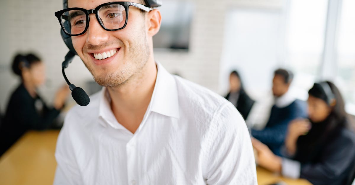 représentant du service client : assurez un support client efficace et professionnel, répondez aux demandes, résolvez les problèmes et améliorez la satisfaction client.