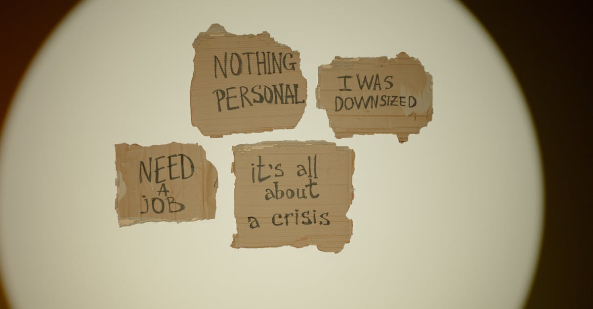 découvrez ce qu'est le chômage cyclique, ses causes liées aux fluctuations économiques, et son impact sur le marché du travail.