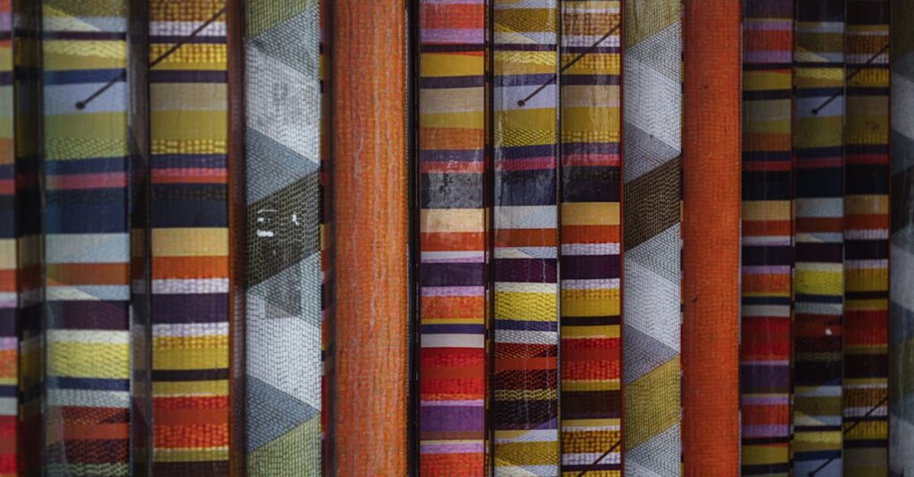 découvrez l'art des façades avec nos créations artistiques uniques qui transforment chaque mur en une œuvre d'art expressive et captivante.