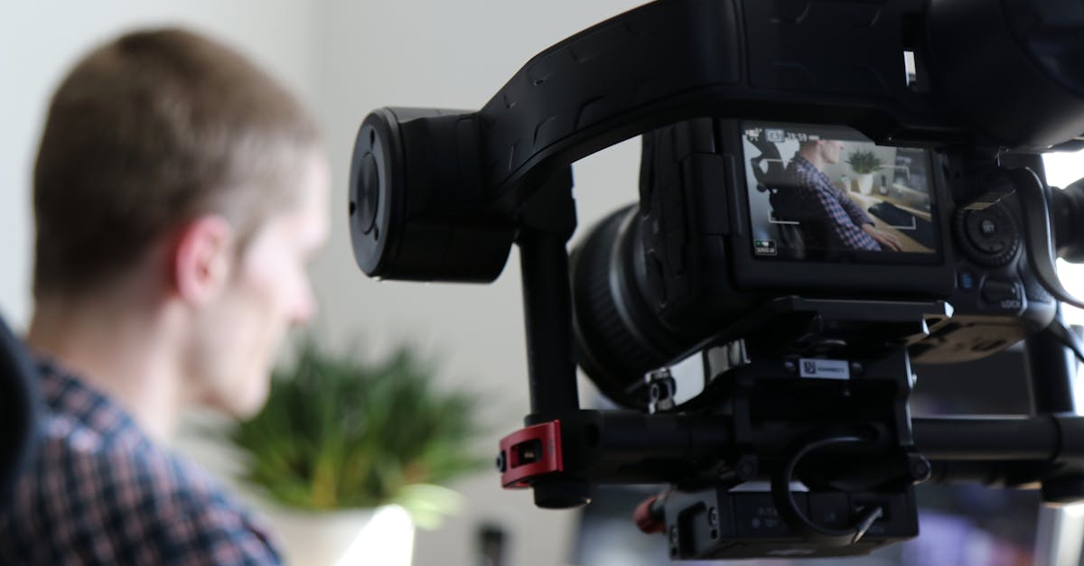 découvrez le monde de la production de films : étapes de création, équipes impliquées, conseils pour réussir et dernières tendances du cinéma. de l'idée à l'écran, tout sur la production cinématographique.