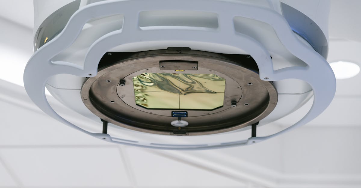 ingénieur en recherche en santé spécialisé dans le développement de solutions innovantes pour améliorer les diagnostics et traitements médicaux.