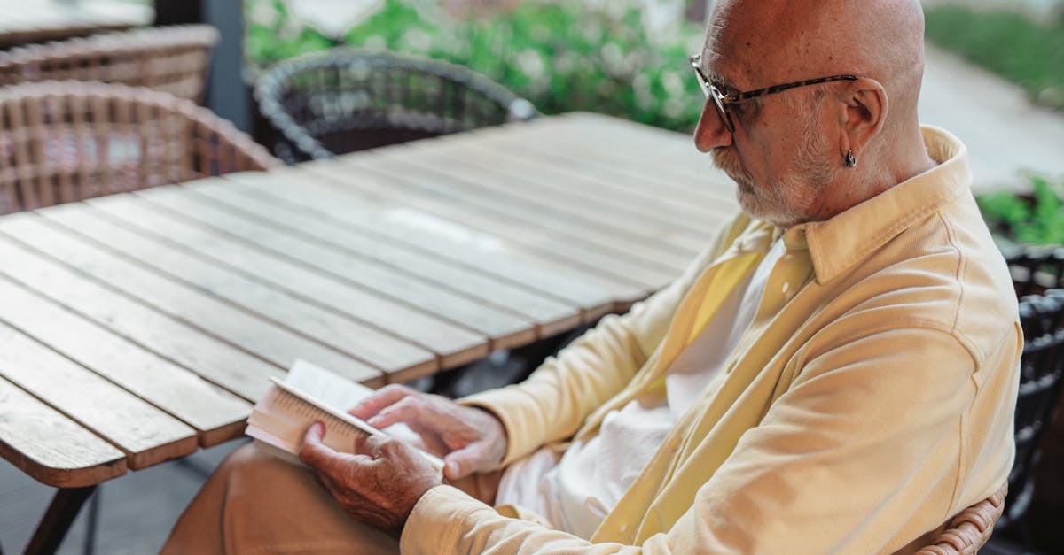 découvrez un jardinier indépendant qualifié offrant des services personnalisés pour l'entretien et l'aménagement de votre jardin. expertise, fiabilité et passion au service de vos espaces verts.