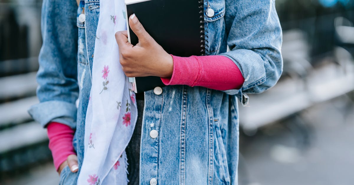 jardinier indépendant offrant des services personnalisés pour l'entretien et l'aménagement de vos espaces verts avec passion et professionnalisme.