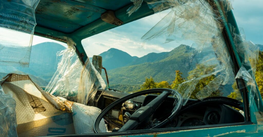 Que faire en cas de perte de votre carte grise : les étapes à connaître découvrez comment remplacer rapidement votre certificat d'immatriculation de véhicule perdu. guide complet pour obtenir un duplicata sans stress.