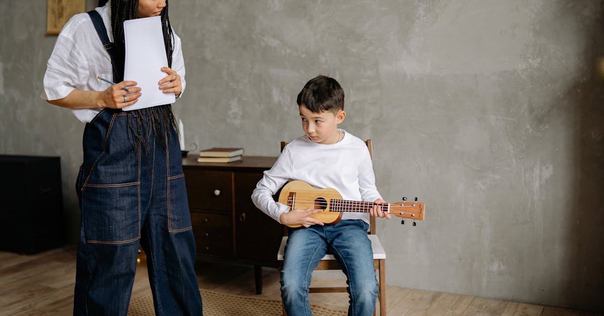 professeur de musique passionné offrant des cours adaptés à tous les niveaux pour apprendre et maîtriser divers instruments.