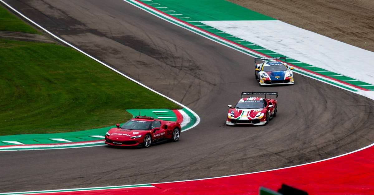 découvrez l'univers passionnant des pilotes de course : biographies, performances, et faits marquants des meilleurs conducteurs de voitures de course.