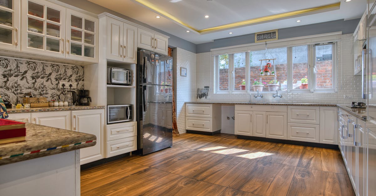 découvrez le fonctionnement de la sci (société civile immobilière) et de la cfe (cotisation foncière des entreprises) : leurs rôles, obligations et avantages pour optimiser la gestion de votre entreprise.