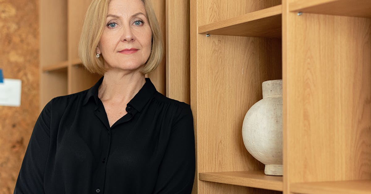 découvrez comment déduire vos frais professionnels en tant que travailleur indépendant pour optimiser vos impôts et maximiser vos économies.