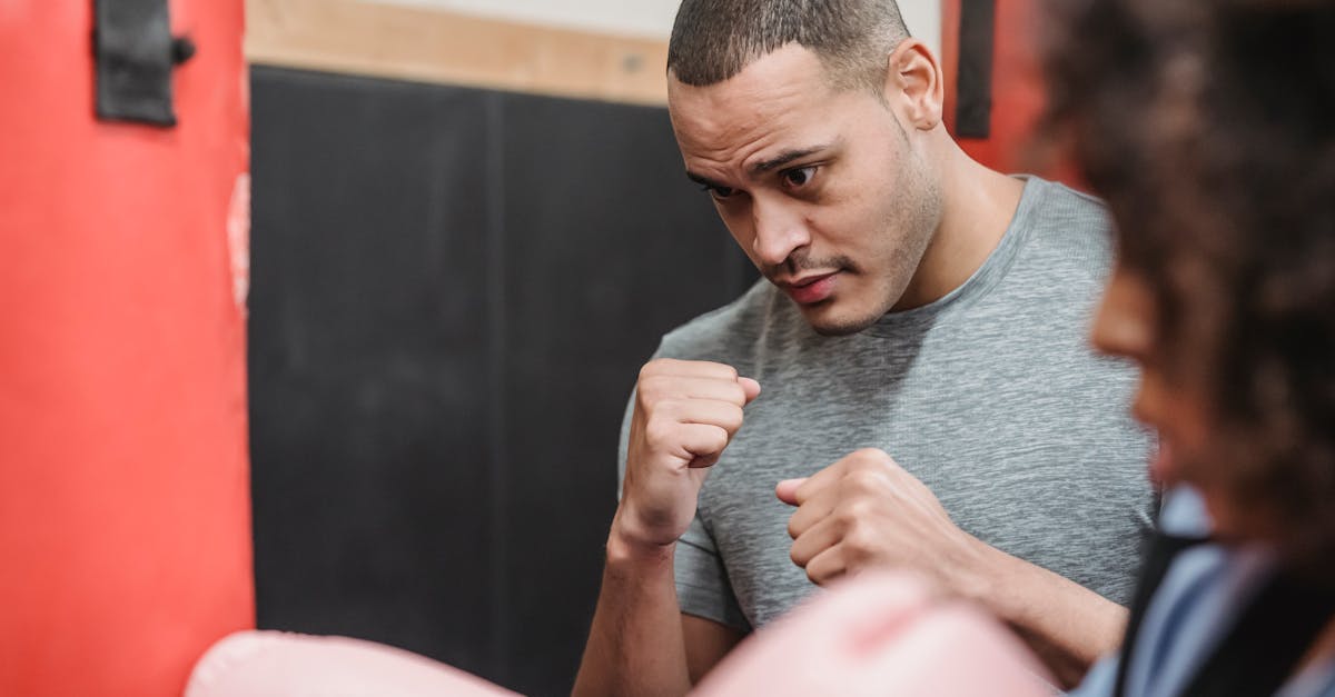 découvrez nos cours de sports avec un instructeur professionnel pour tous les niveaux. améliorez votre forme et atteignez vos objectifs sportifs en toute sécurité.