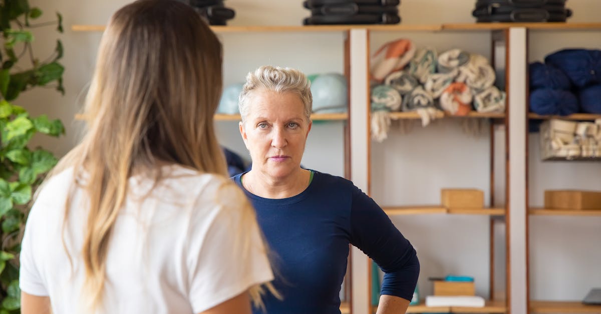 trouvez un instructeur sportif qualifié pour améliorer vos performances, apprendre de nouvelles techniques et atteindre vos objectifs de fitness en toute sécurité.