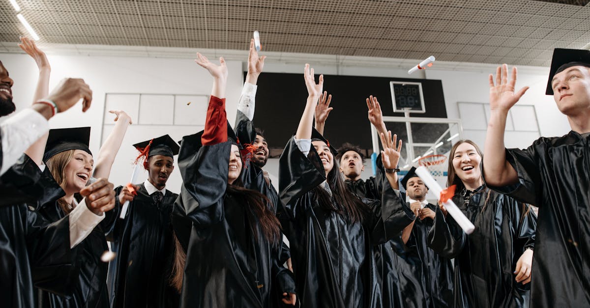 découvrez tout ce qu'il faut savoir sur les diplômes de premier cycle : programmes, disciplines, débouchés et conseils pour réussir votre licence.