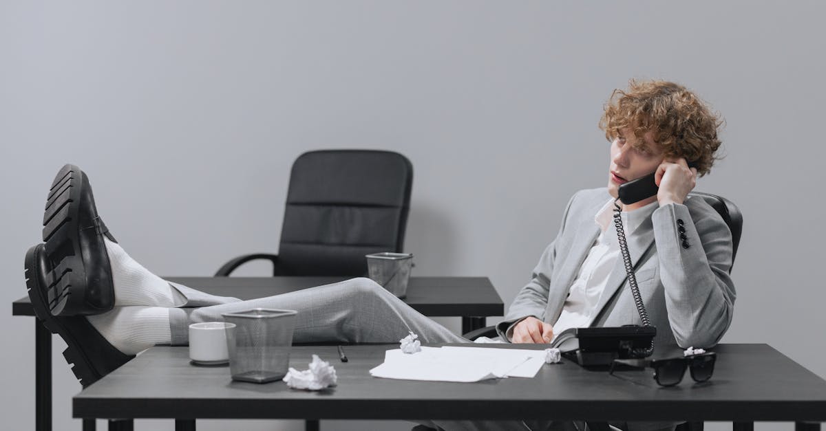 découvrez le rôle clé de back office manager : gestion des opérations administratives, optimisation des processus internes et support efficace des équipes pour assurer la performance de votre entreprise.