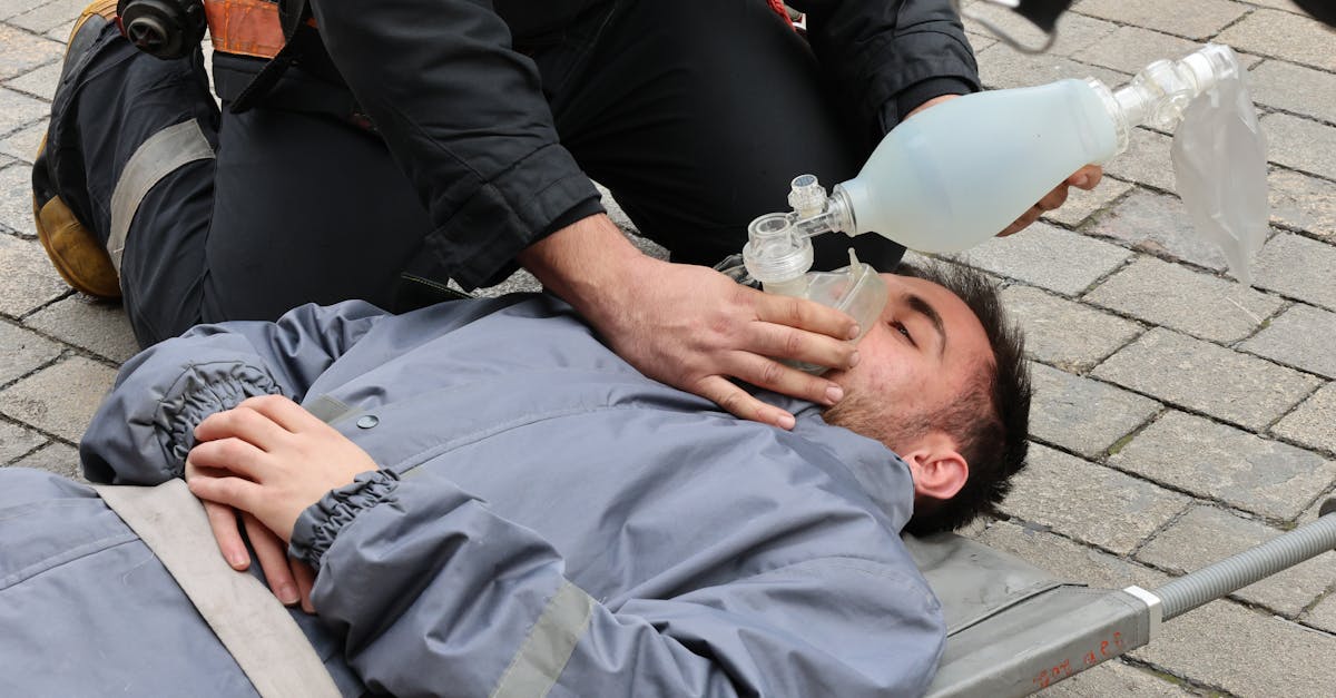 découvrez ce qu'est un accident de trajet, vos droits en cas d'accident pendant le trajet domicile-travail, et les démarches à suivre pour une prise en charge optimale.