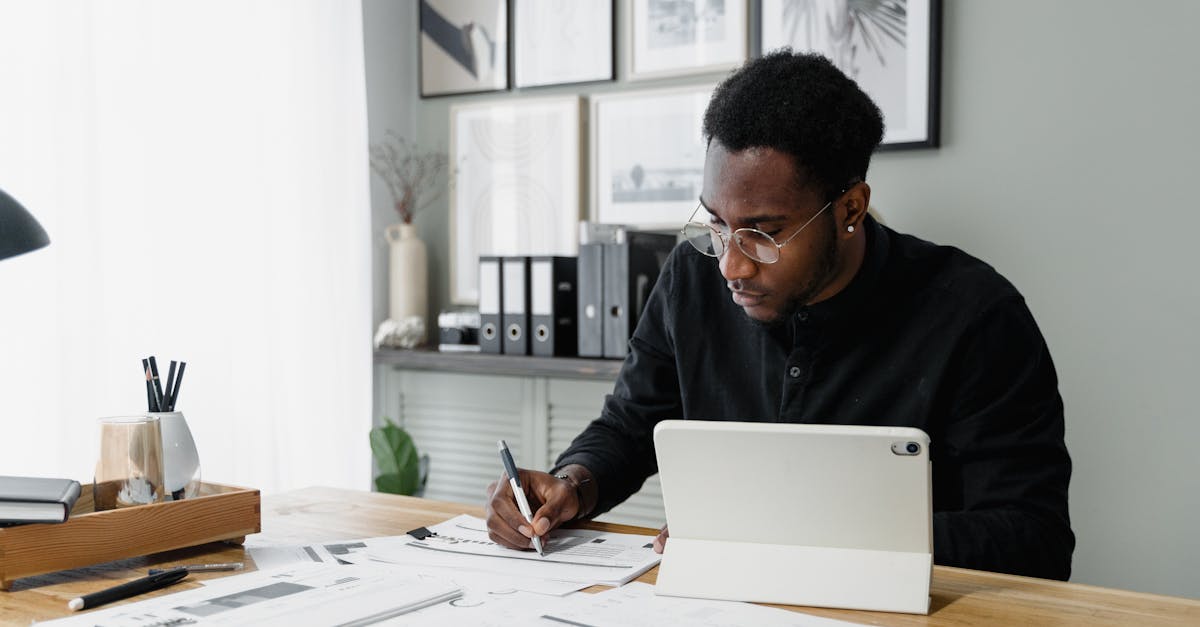 découvrez le rôle essentiel d'un chef de projet culturel, expert en gestion d'événements artistiques et culturels, coordination d'équipes créatives et promotion de la diversité culturelle.