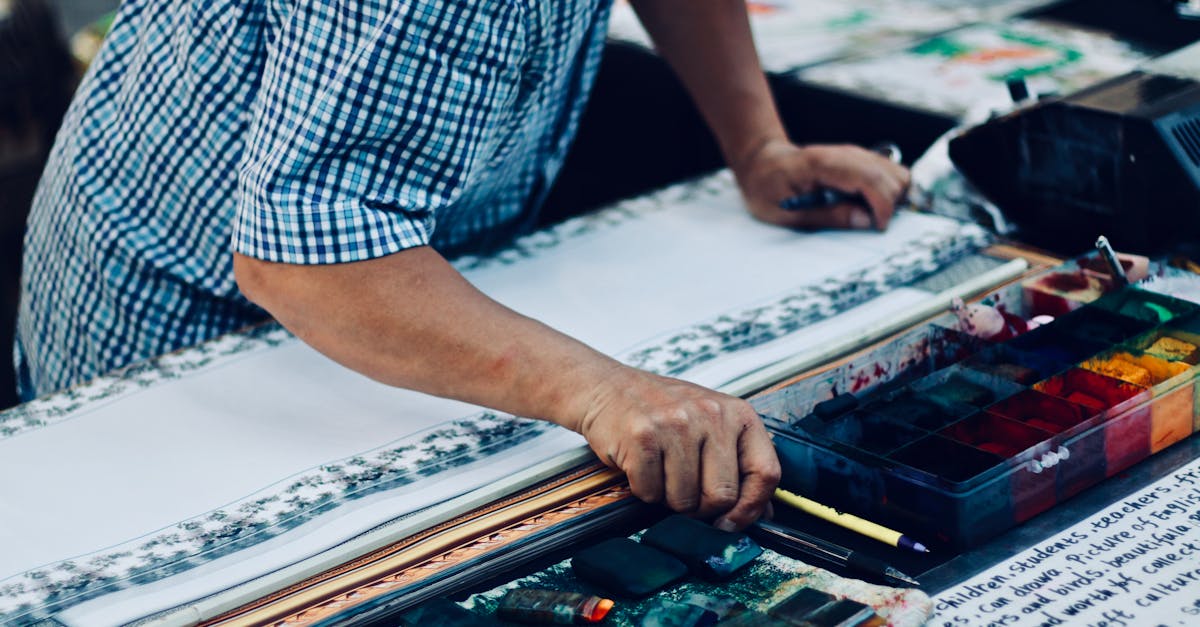 découvrez le métier de layout artist : un professionnel clé dans la conception visuelle, maîtrisant l'agencement des éléments pour optimiser l'esthétique et la lisibilité des projets graphiques.