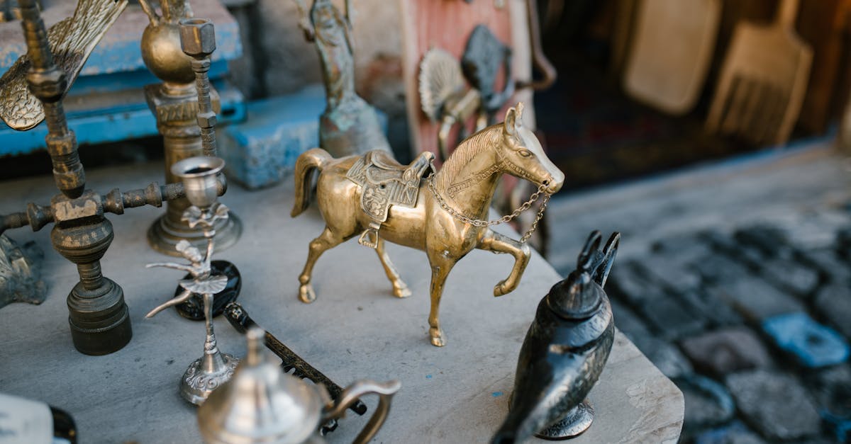découvrez notre marché aux puces permanent, un lieu incontournable pour chiner des trésors uniques et profiter d'une ambiance conviviale toute l'année.