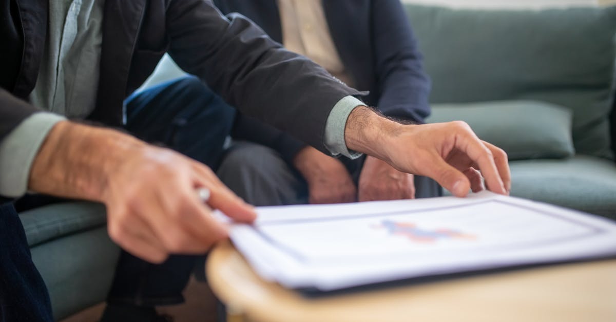 découvrez le rôle clé d'un portfolio manager : gestion optimale des investissements, analyse des risques et maximisation des rendements pour atteindre vos objectifs financiers.