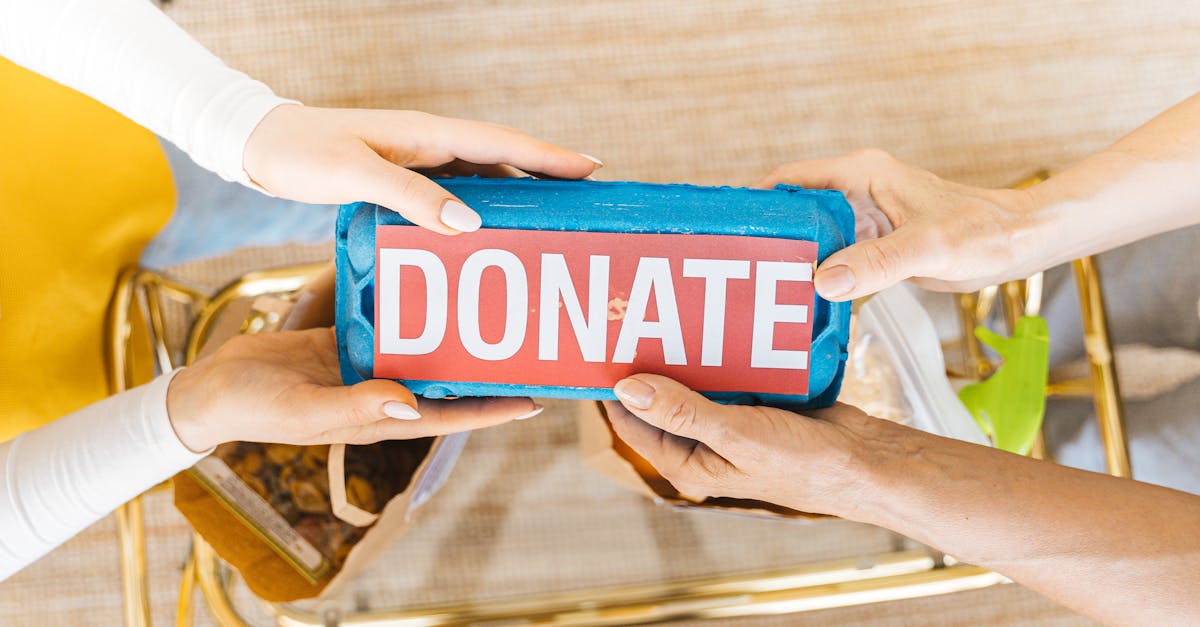 découvrez les montants des dons déductibles d'impôts et comment optimiser vos contributions pour bénéficier d'avantages fiscaux.