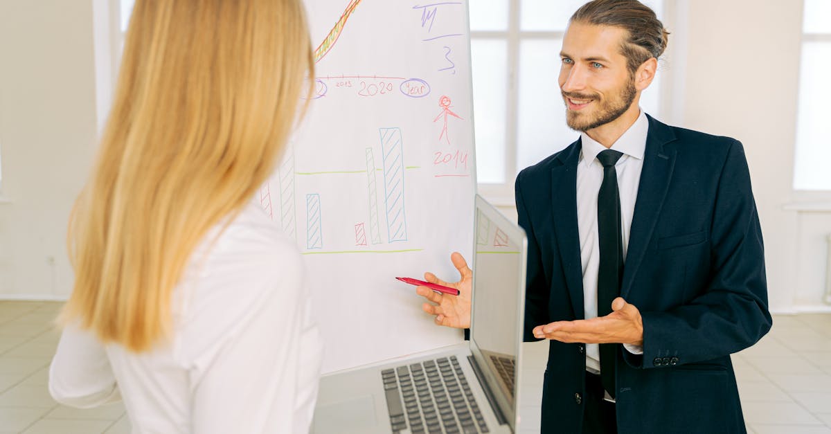 découvrez le rôle de training manager : gestion de la formation, développement des compétences et pilotage des programmes pédagogiques pour améliorer la performance des équipes.