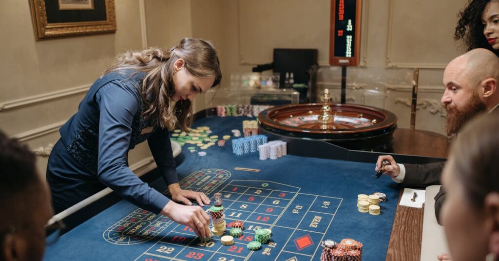 découvrez notre sélection exclusive d'antiquaires passionnés, spécialisés dans la vente d'objets rares et authentiques pour les amateurs d'histoire et de décoration.