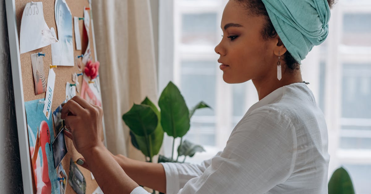 prévision du bilan financier : analyse détaillée des actifs, passifs et capitaux propres anticipés pour une meilleure planification économique.