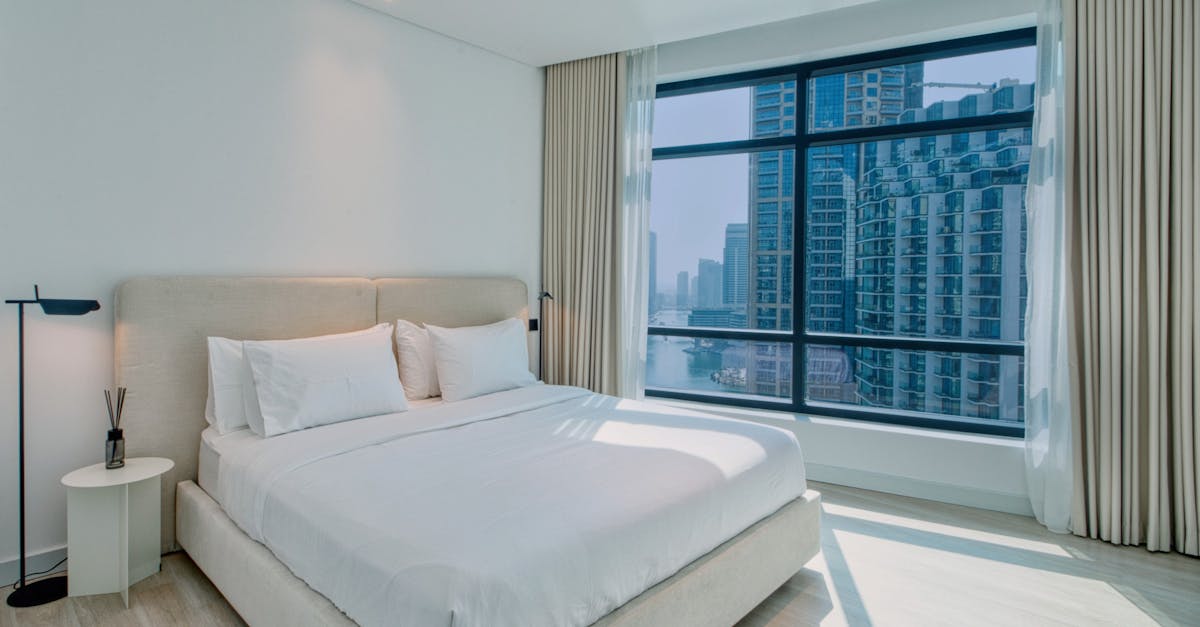 guide complet du contrat de location meublée : tout ce qu'il faut savoir pour louer un logement meublé en toute sérénité.