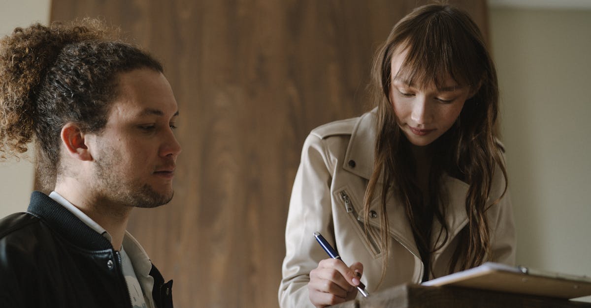 guide complet du contrat de location meublée : tout ce qu'il faut savoir pour louer un logement meublé en toute sérénité.