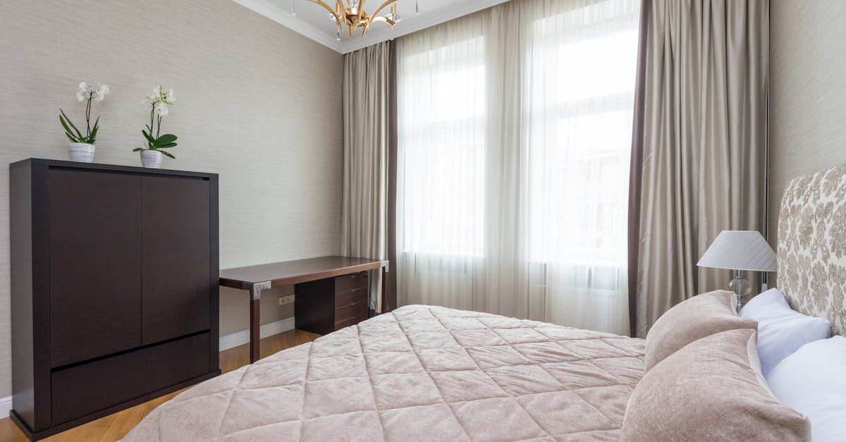 guide complet du contrat de location meublée : droits, obligations et conseils pour un bail réussi.