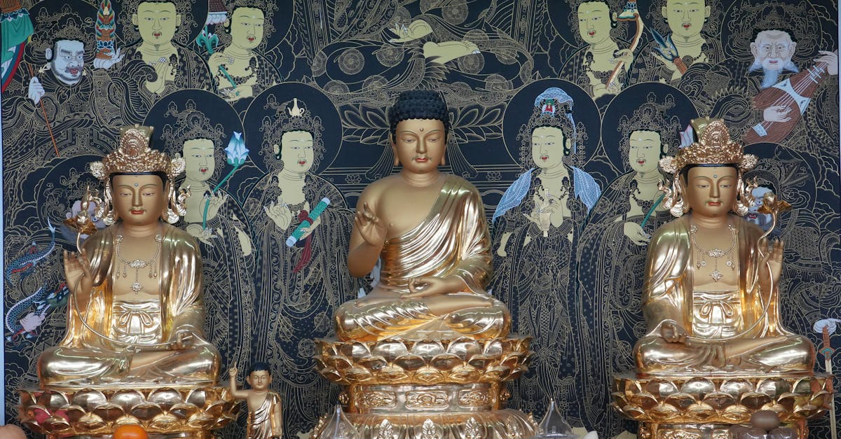 découvrez l'iconographie : l'étude des images, symboles et représentations visuelles à travers l'histoire et les cultures.