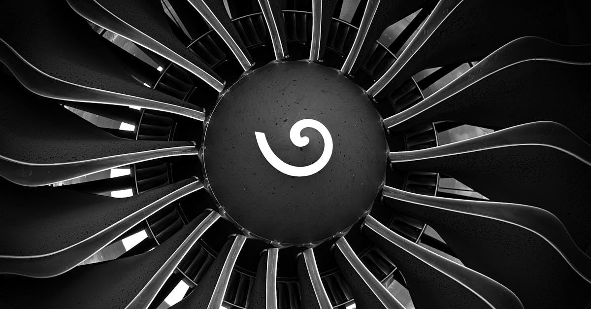 ingénieur en conception mécanique spécialisé dans le développement et l'optimisation de systèmes mécaniques innovants pour divers secteurs industriels.