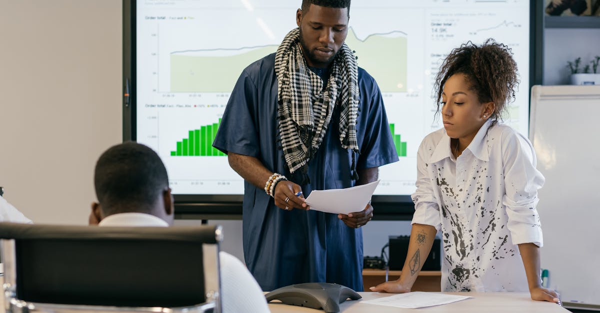 découvrez les différences clés entre une organisation à but non lucratif et une entreprise commerciale, leurs objectifs, fonctionnement et impacts sociaux.