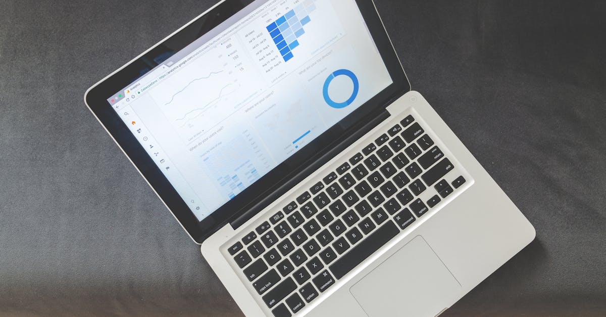 expert en référencement seo spécialisé dans l'optimisation des moteurs de recherche pour améliorer la visibilité en ligne et augmenter le trafic organique.