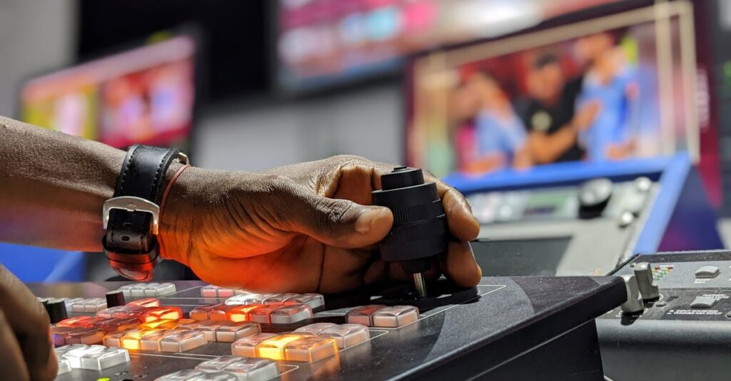 découvrez tout sur la diffusion audiovisuelle : techniques, technologies et tendances actuelles du broadcasting pour une communication efficace.