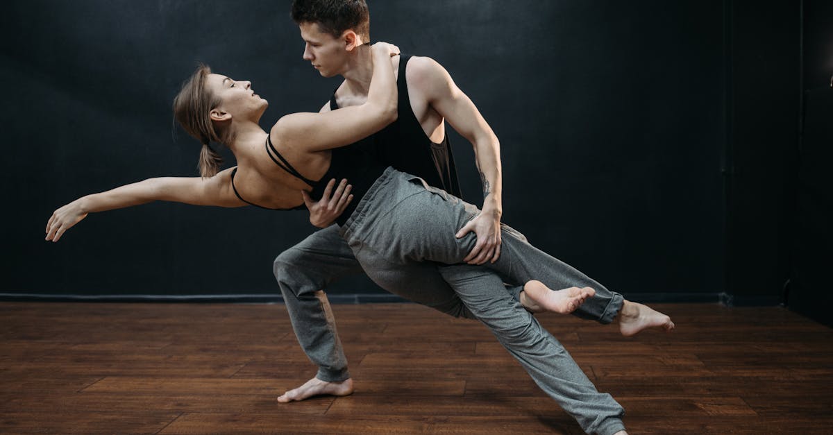 découvrez l'art de la chorégraphie et laissez-vous inspirer par des mouvements qui racontent une histoire unique et captivante.