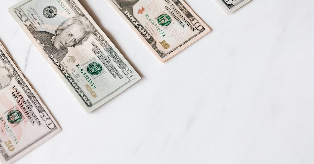 la charge d'amortissement représente la répartition systématique du coût d'un actif sur sa durée d'utilisation, reflétant la perte de valeur liée à l'usure et à l'obsolescence.