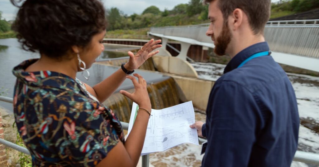 ingénieur environnemental spécialisé dans l'analyse, la gestion et la protection des ressources naturelles pour promouvoir un développement durable et réduire l'impact écologique.